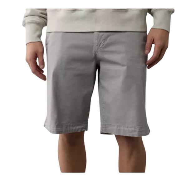 NWT New American Eagle Mens Size 32 Flex Below The Knee Light Gray Khaki Shorts - Picture 1 of 7